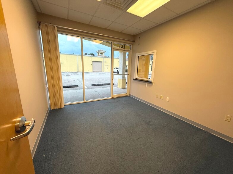 More Photos Of 1435 N US Highway 1, Ormond Beach Medical For Lease