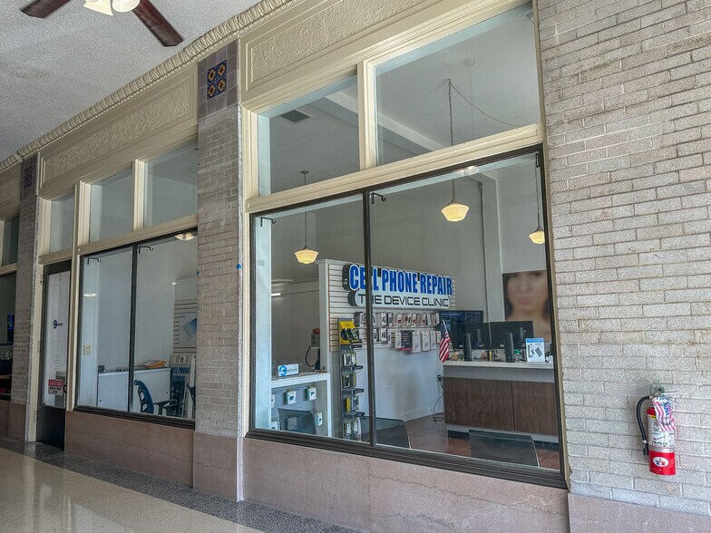 More Photos Of 104 W Reynolds St, Plant City Storefront Retail Office For Sale