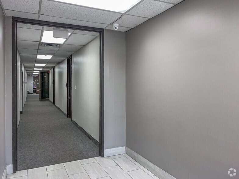 More Photos Of 3530 Forest Ln, Dallas Office For Lease