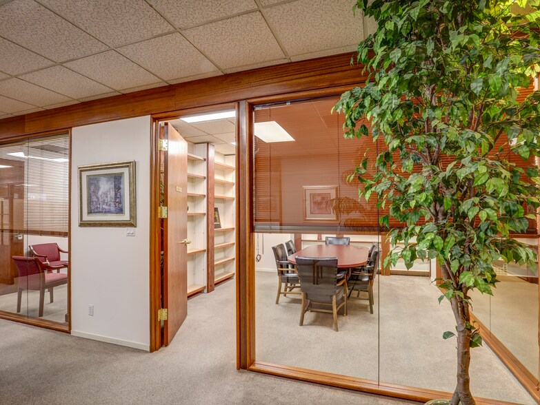 More Photos Of 703-709 2nd St, Santa Rosa Office For Sale