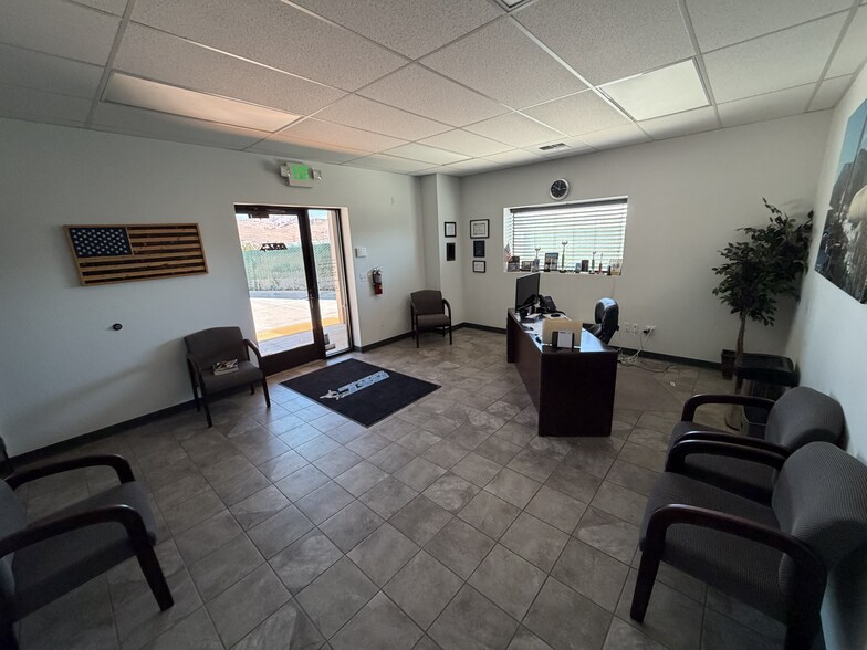 More Photos Of 701 Bailey Ave, Tehachapi Warehouse For Lease