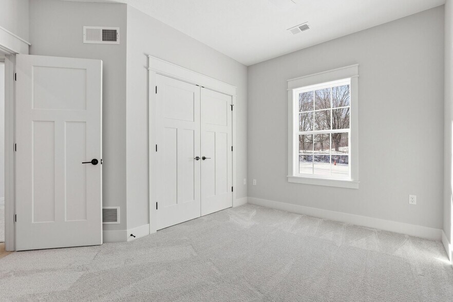 More Photos Of 100 Huselton Dr, Butler Multifamily For Sale