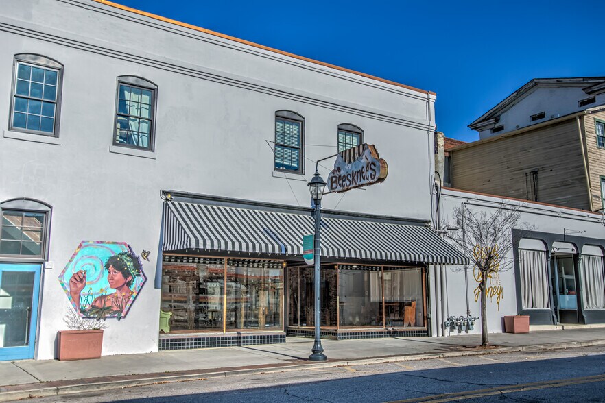 More Photos Of 215 10th St, Augusta Storefront Retail Residential For Sale