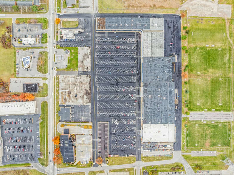 More Photos Of 1901-1959 Cooper Foster Park Rd, Lorain Unknown For Lease