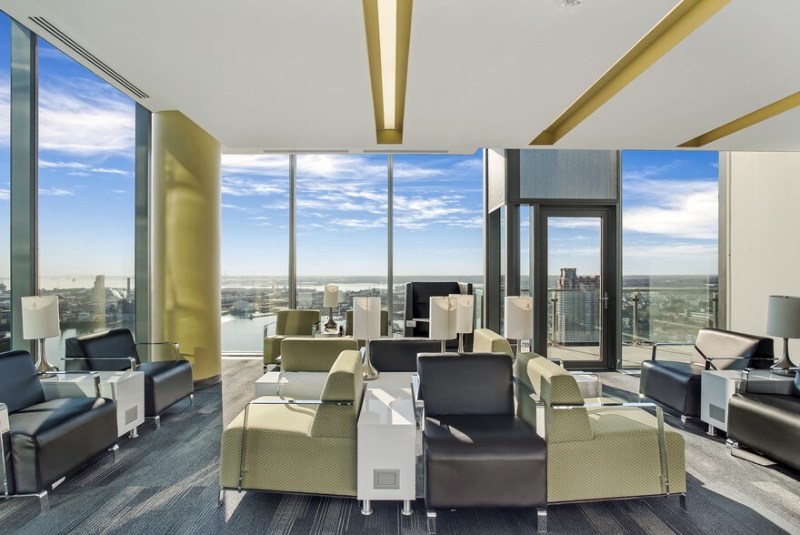 More Photos Of 100 International Dr, Baltimore Unknown For Lease