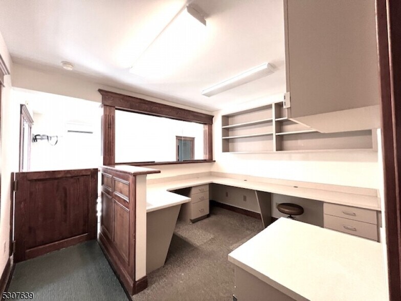 More Photos Of 165 State Rt 23, Franklin Healthcare For Sale