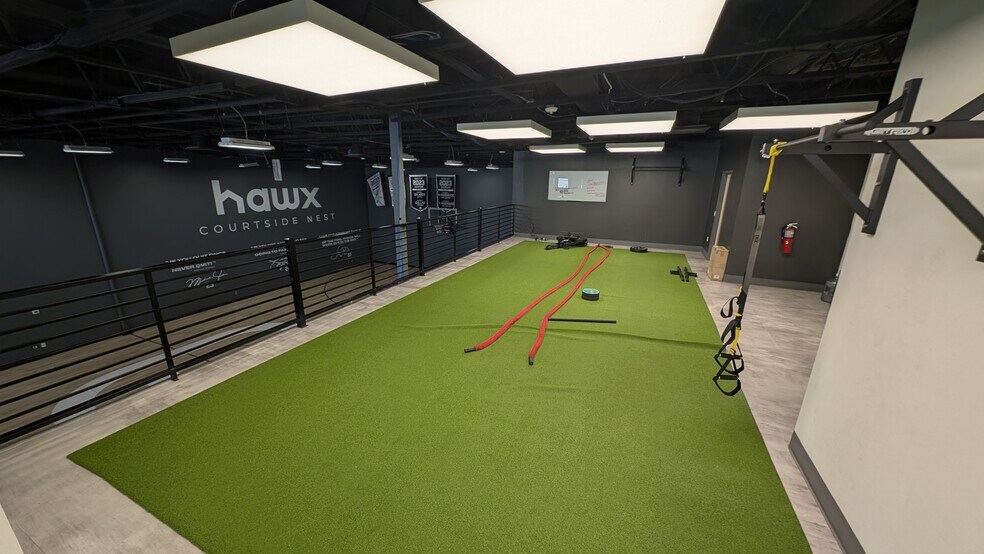 More Photos Of 1640-1658 S State St, Orem Freestanding For Lease