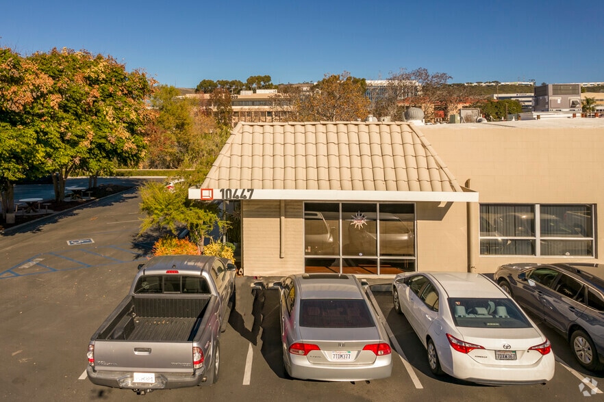 More Photos Of 10451-10455 Roselle St, San Diego Unknown For Lease