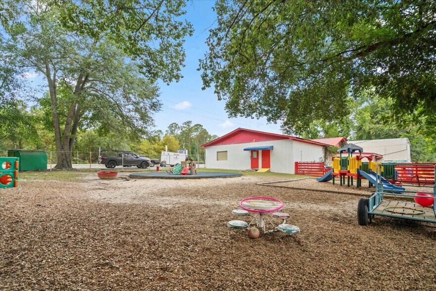 More Photos Of 1718 S Beltline Blvd, Columbia Daycare Center For Sale