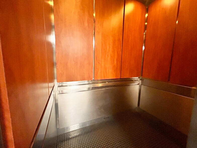 More Photos Of 9920-9922 4th Ave, Brooklyn Medical For Sale