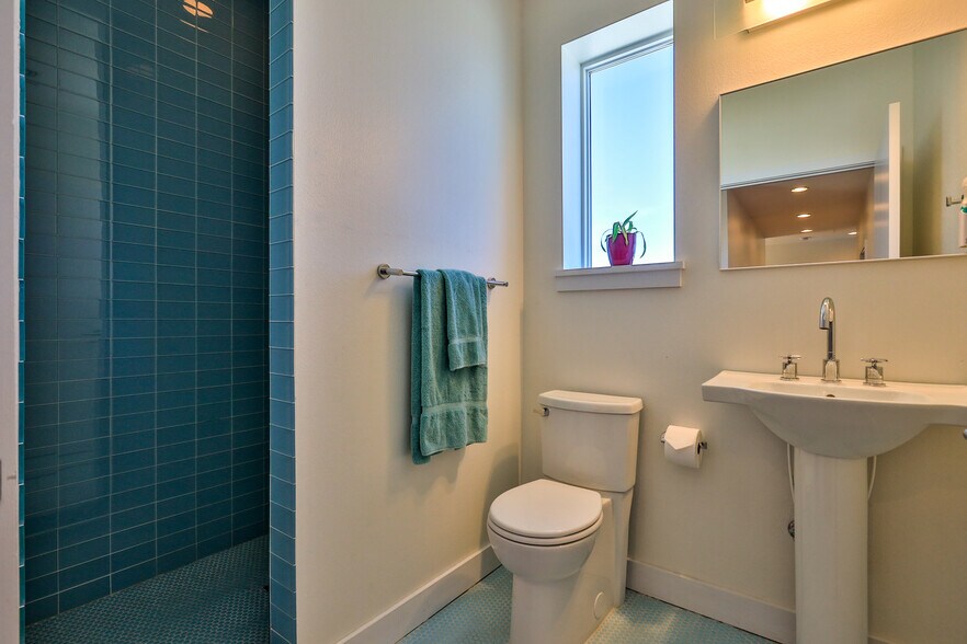 More Photos Of 215 S Palmetto Ave, Daytona Beach Office For Sale