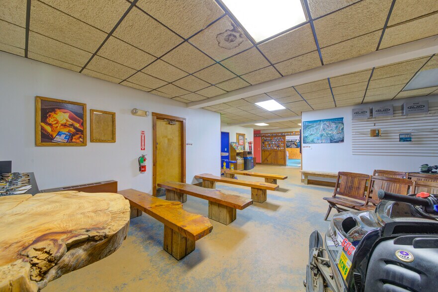 More Photos Of 170 Vermont Route 100, Bridgewater Corners Sports And Entertainment For Sale