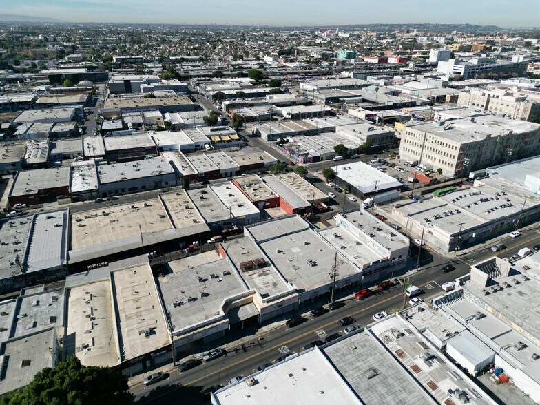 More Photos Of 1116 E 12th St, Los Angeles Warehouse For Sale
