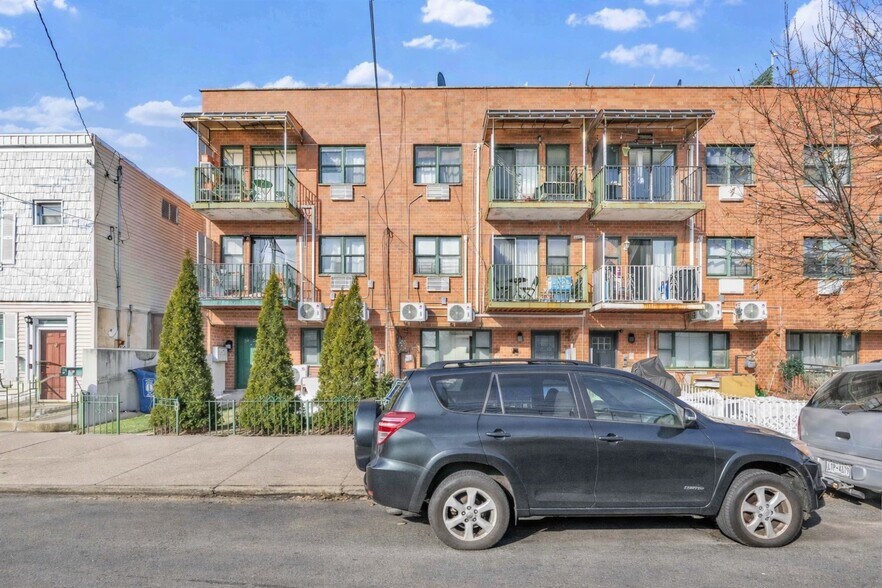 Primary Photo Of , Long Island City Multifamily For Sale