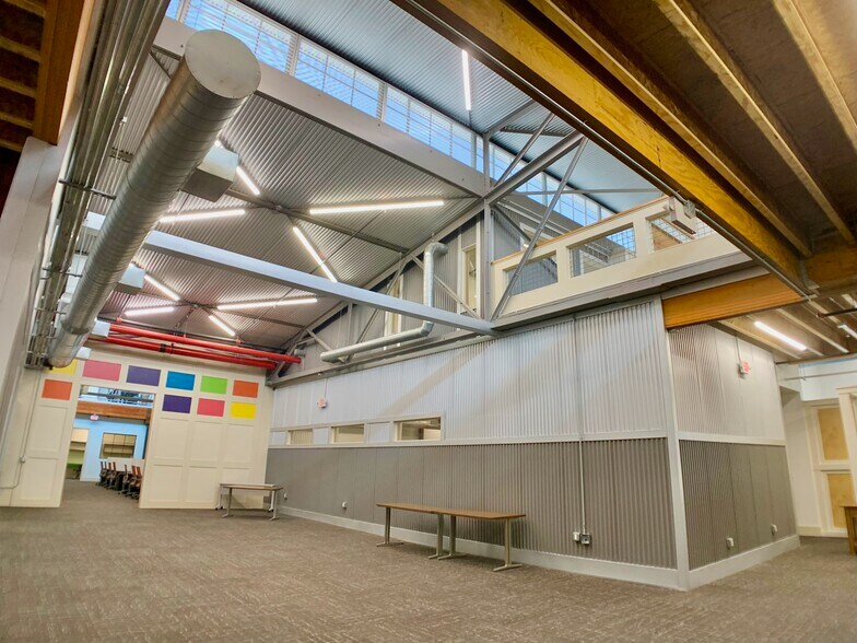 More Photos Of 612 Nogalitos St, San Antonio Flex For Sale