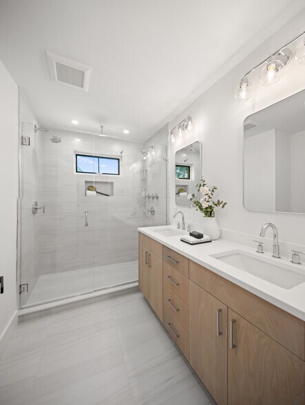 More Photos Of 26 Homestead Ln, Greenwich Apartments For Sale