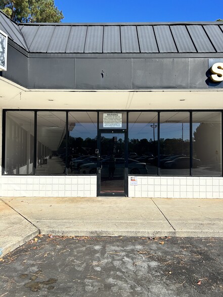 Primary Photo Of 928 S Park St, Carrollton Storefront Retail Office For Lease