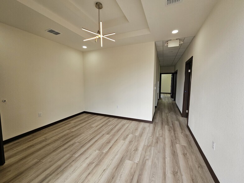 More Photos Of 5151 Meadow Ranch Pky, Richmond Office For Lease