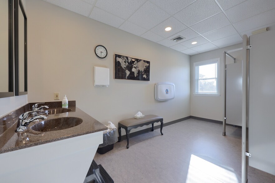 More Photos Of 121 Walnut Hill Rd, Millersville Religious Facility For Sale