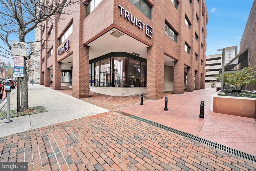 More Photos Of 19 N 6th St, Reading Office For Sale