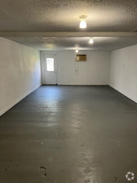 More Photos Of 2602 Corrine St, Tampa Loft Creative Space For Lease