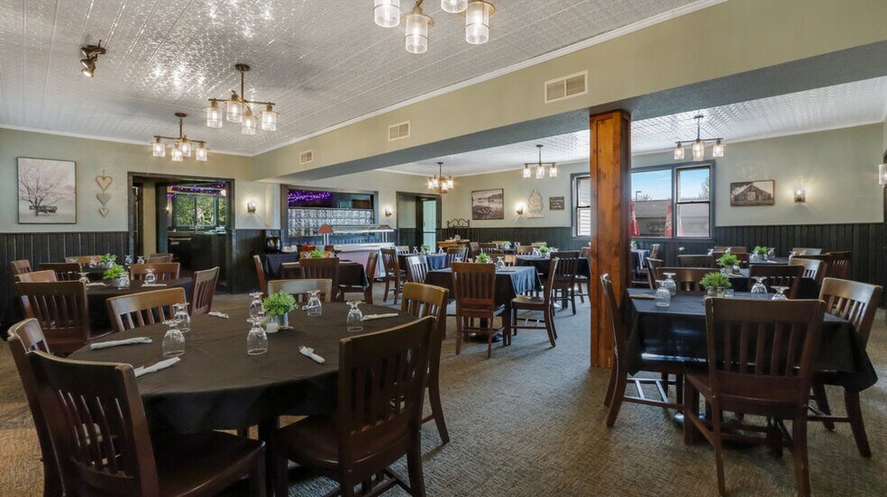 More Photos Of 2982 US Highway 63, Barronett Restaurant For Sale