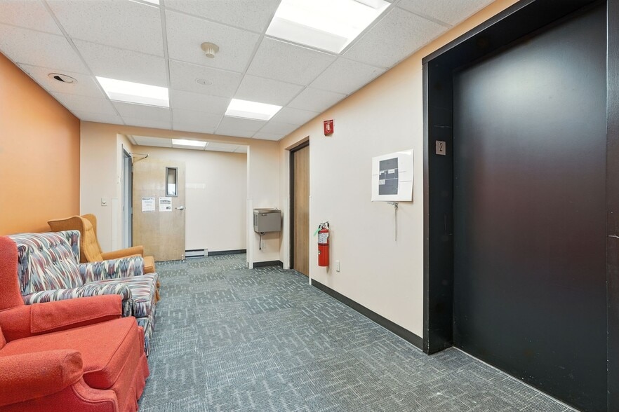 More Photos Of 185 West Ave, Ludlow Medical For Sale