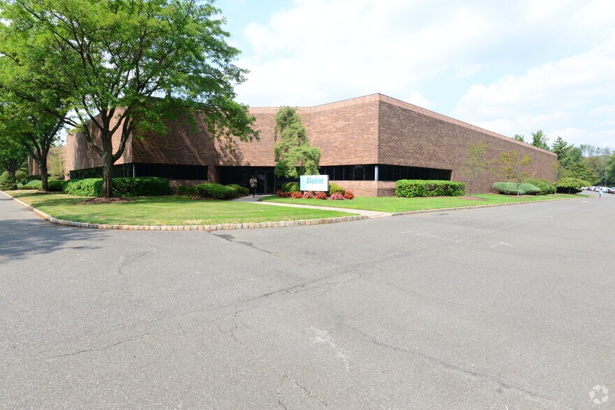 More Photos Of 10A Bloomfield Ave, Pine Brook Light Distribution For Lease