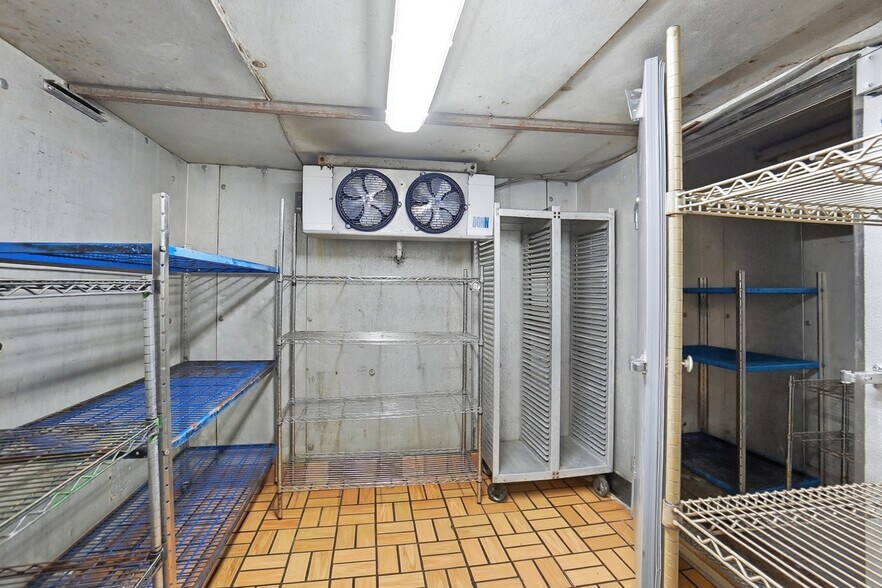 More Photos Of 1535 Xenia Ave, Yellow Springs Restaurant For Sale