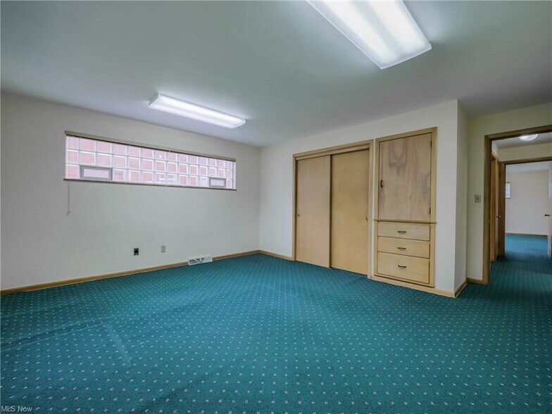 More Photos Of 31255 Lorain Rd, Cleveland Office Residential For Sale