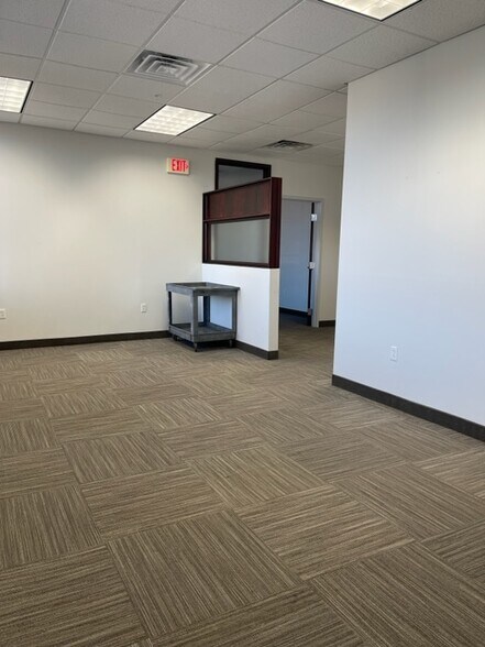 More Photos Of 12 Penns Trl, Newtown Medical For Lease