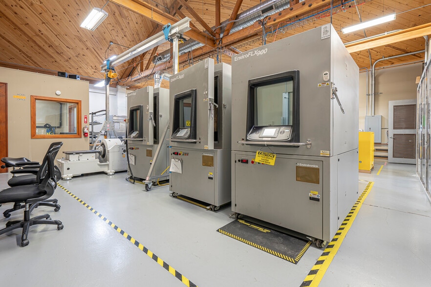 More Photos Of 1714 Broadway St, Vancouver Auto Repair For Lease