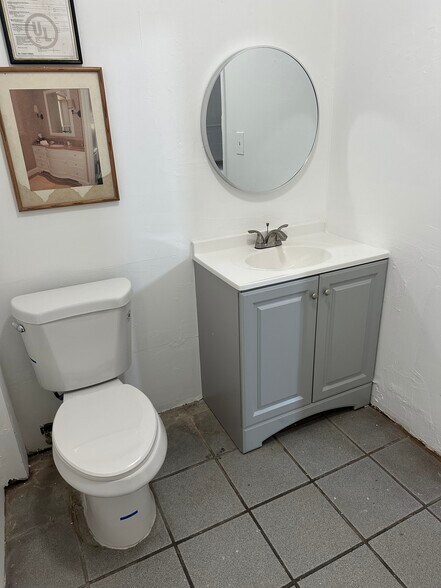 More Photos Of 1612-1646 W 31st Pl, Hialeah Unknown For Lease