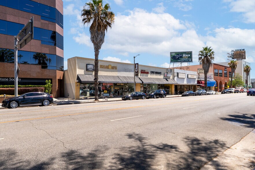 More Photos Of 15143-15153 Ventura Blvd, Sherman Oaks Storefront For Sale