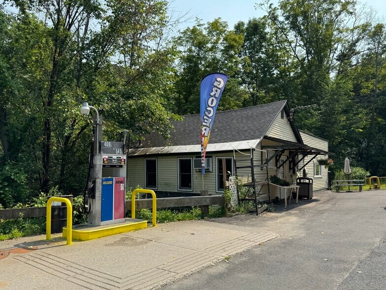 Primary Photo Of 101 River St, Conway Convenience Store For Sale
