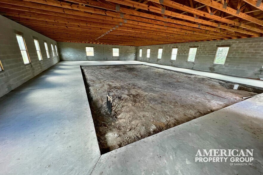 More Photos Of 1449 S Tamiami Trl, Osprey Office For Sale