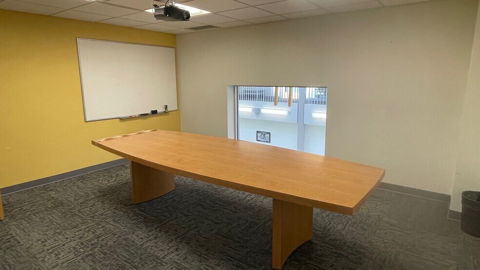 More Photos Of 4638 Centre Ave, Pittsburgh Office For Lease