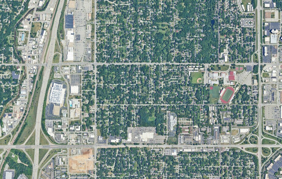 More Photos Of Antioch and Shawnee Mission Pky, Merriam Land For Sale