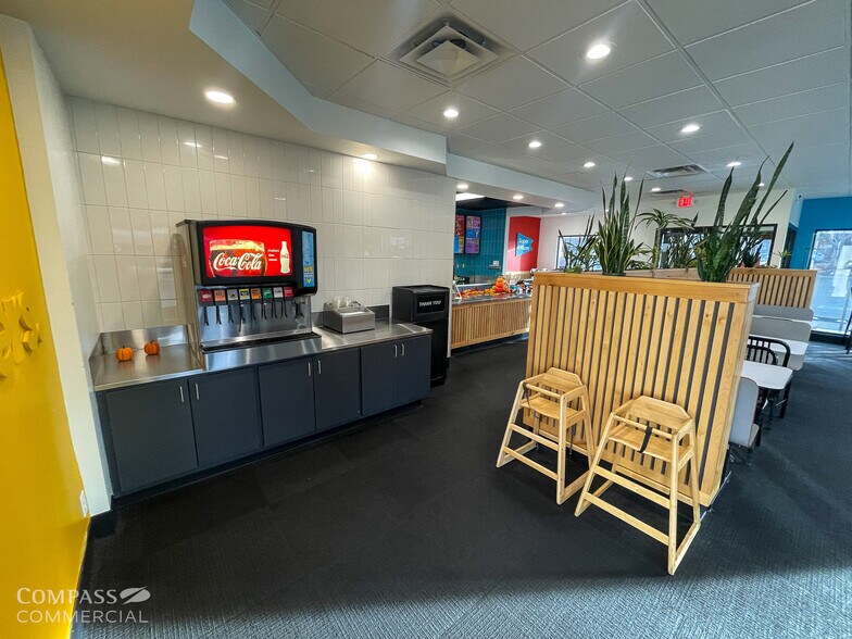 More Photos Of 805 NE 3rd St, Bend Restaurant For Sale