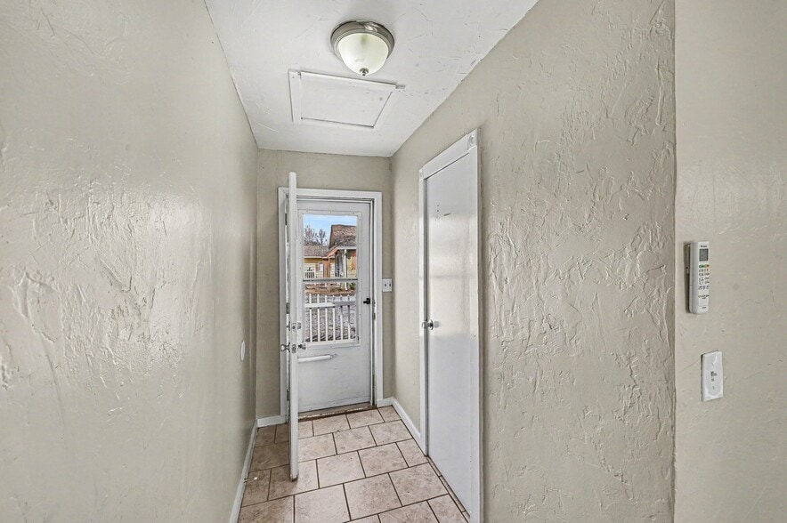 More Photos Of 308 Chestnut St, Silver Lake Apartments For Sale