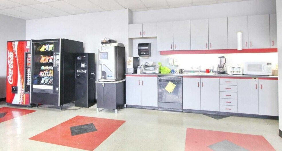 More Photos Of 51 Worcester Rd, Toronto Manufacturing For Sale
