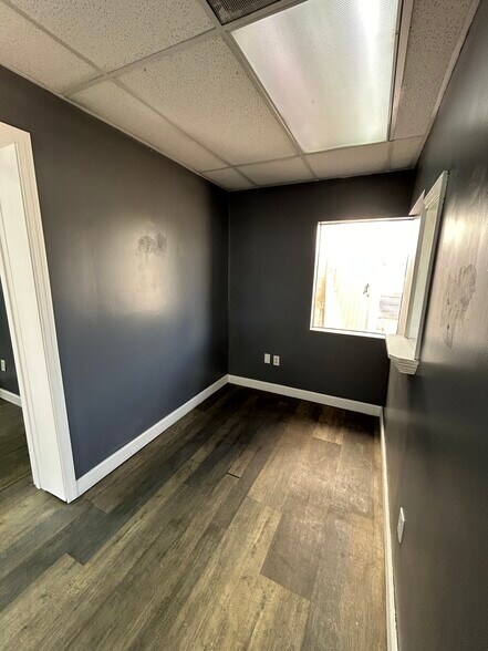 More Photos Of 3303 37th St, Orlando Warehouse For Lease