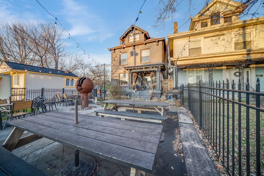 More Photos Of 1265 Bardstown Rd, Louisville General Retail For Sale