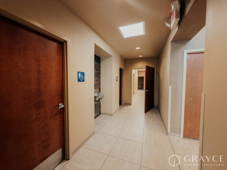 More Photos Of 4301 N Mesa St, El Paso Medical For Lease