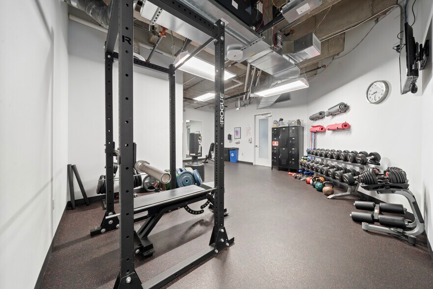 More Photos Of 7620 Guadalupe St, Austin Office For Lease