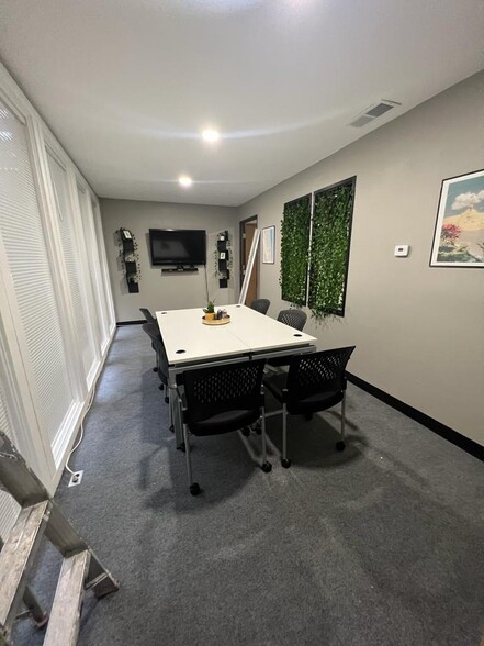 More Photos Of 17621 Irvine Blvd, Tustin Medical For Lease