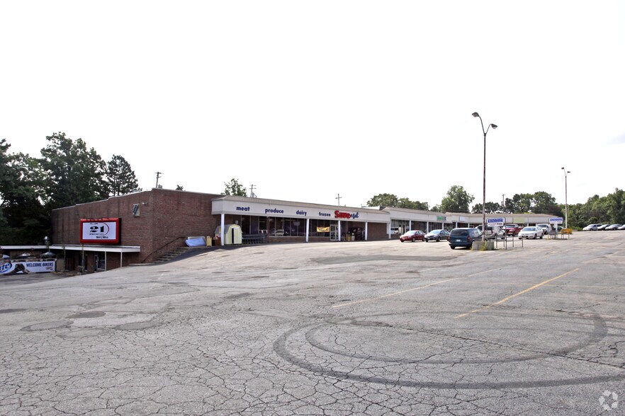More Photos Of 1-12 Meramec Heights Shopping Ctr, Arnold Freestanding For Lease