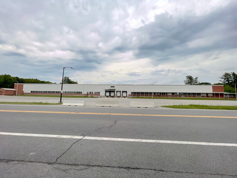 More Photos Of 49 Geyser Rd, Saratoga Springs Manufacturing For Lease