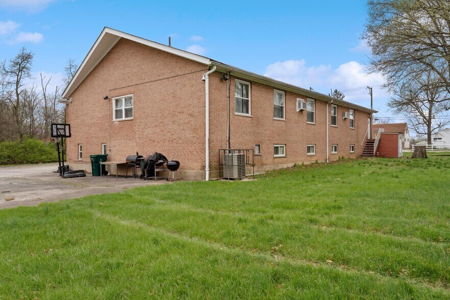 More Photos Of 8340 Pippin Rd, Cincinnati Specialty For Sale