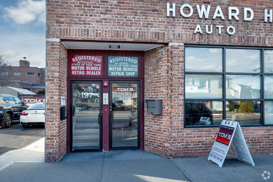 More Photos Of 197 New York Ave, Huntington Office For Lease